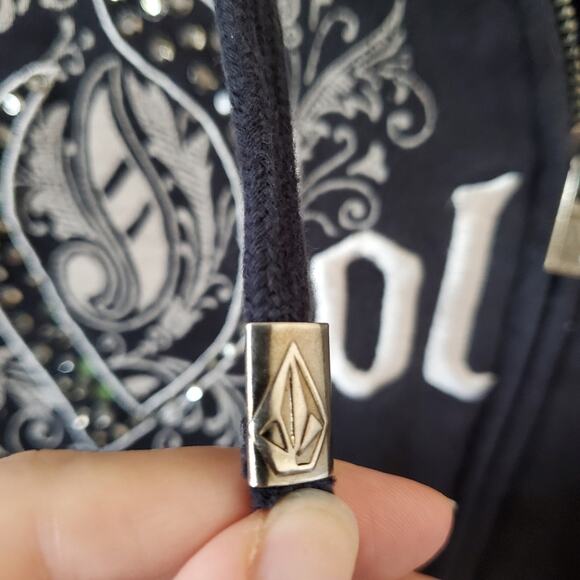 Volcom Zip Up Sweater Casual Hooded Women Size XL Black Fur - Picture 13 of 16